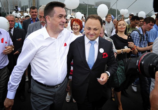 1464788552_8_let_vo_vladivostoke_igor_pushkarev_pokidaet_post_pod_ugolovnyi_akkompanement by . 