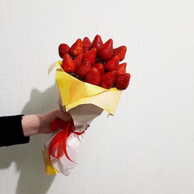 клубничный by . 