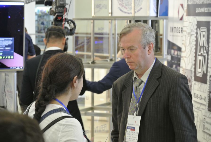 _DSC2475 опять критикуют by . 