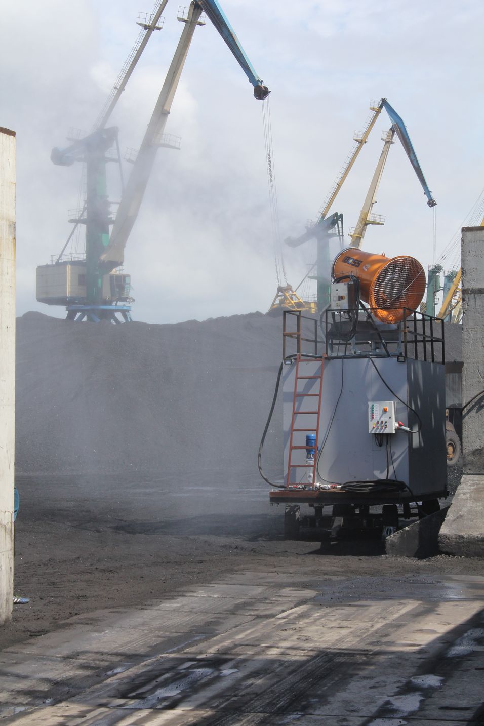 904 Аттис стационарная водяная пушка 904 Аттис стационарная водяная пушка by .