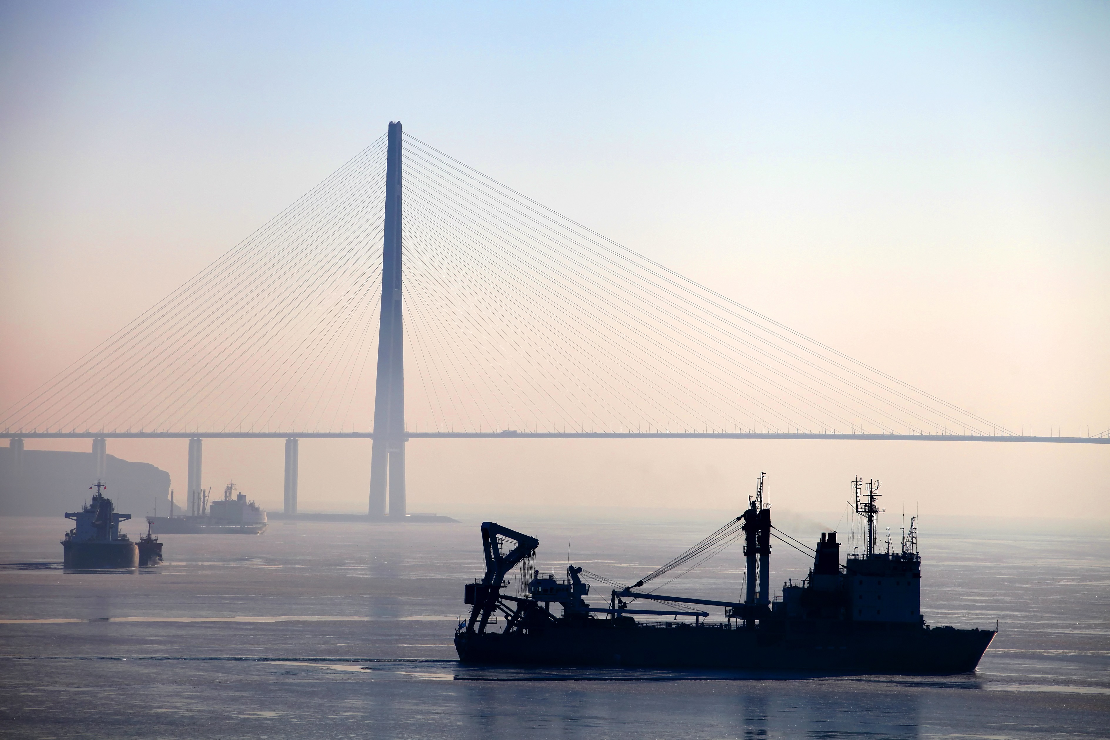 Eastern Bosphorus Strait of Vladivostok by bodrumsurf. 