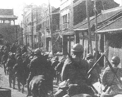 Японские войска входят в Мукден